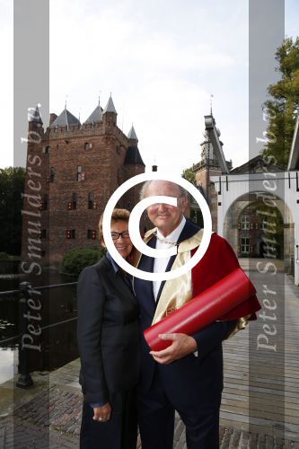 Breukelen 10 september 2012
Joop van de Ende krijgt ere doctoraat op universiteit Neyerode. Aanwezig zijn zijn vrouw Janine en kinderen Iris en Vincent
Peter Smulders bv