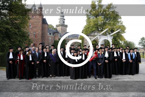 Breukelen 10 september 2012
Joop van de Ende krijgt ere doctoraat op universiteit Neyerode. Aanwezig zijn zijn vrouw Janine en kinderen Iris en Vincent
Peter Smulders bv
