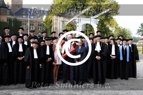 Breukelen 10 september 2012
Joop van de Ende krijgt ere doctoraat op universiteit Neyerode. Aanwezig zijn zijn vrouw Janine en kinderen Iris en Vincent
Peter Smulders bv