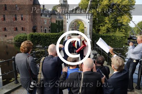 Breukelen 10 september 2012
Joop van de Ende krijgt ere doctoraat op universiteit Neyerode. Aanwezig zijn zijn vrouw Janine en kinderen Iris en Vincent
Peter Smulders bv