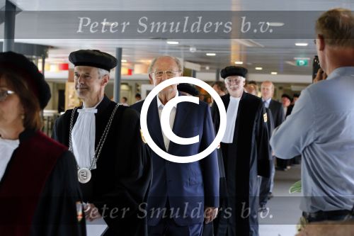 Breukelen 10 september 2012
Joop van de Ende krijgt ere doctoraat op universiteit Neyerode. Aanwezig zijn zijn vrouw Janine en kinderen Iris en Vincent
Peter Smulders bv