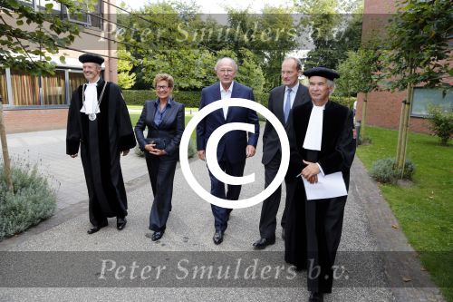 Breukelen 10 september 2012
Joop van de Ende krijgt ere doctoraat op universiteit Neyerode. Aanwezig zijn zijn vrouw Janine en kinderen Iris en Vincent
Peter Smulders bv