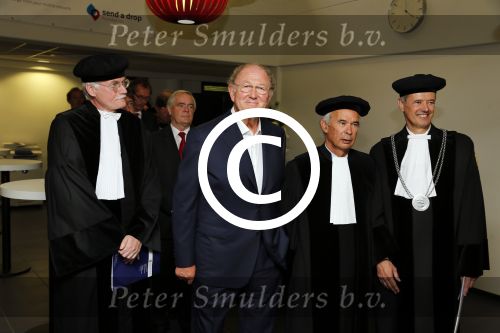 Breukelen 10 september 2012
Joop van de Ende krijgt ere doctoraat op universiteit Neyerode. Aanwezig zijn zijn vrouw Janine en kinderen Iris en Vincent
Peter Smulders bv