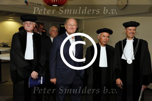 Breukelen 10 september 2012
Joop van de Ende krijgt ere doctoraat op universiteit Neyerode. Aanwezig zijn zijn vrouw Janine en kinderen Iris en Vincent
Peter Smulders bv