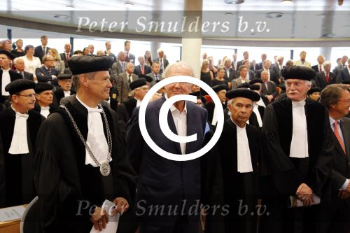 Breukelen 10 september 2012
Joop van de Ende krijgt ere doctoraat op universiteit Neyerode. Aanwezig zijn zijn vrouw Janine en kinderen Iris en Vincent
Peter Smulders bv