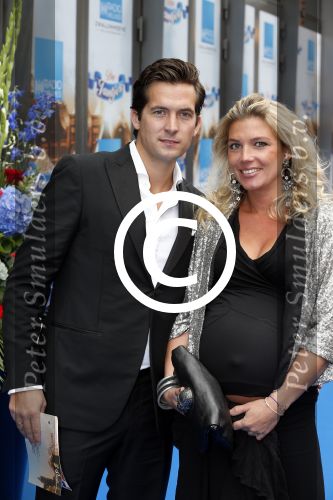 Amsterdam23 september 2012
Premiere de Jantjes in het nieuwe de la mar. Kai Lerby met zijn hoogzwangere vrouw
Peter Smulders bv