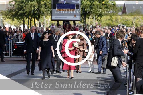 Amsterdam 22 september 2012
Koningin Beatrix opent het stedelijk museum in Amsterdam. Ook Prins Constantijn en Prinses Laurentien zijn aanwezig. directrice Ann Goldstein

Peter Smulders bv
