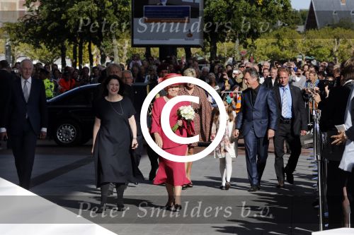 Amsterdam 22 september 2012
Koningin Beatrix opent het stedelijk museum in Amsterdam. Ook Prins Constantijn en Prinses Laurentien zijn aanwezig. directrice Ann Goldstein

Peter Smulders bv