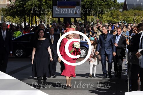 Amsterdam 22 september 2012
Koningin Beatrix opent het stedelijk museum in Amsterdam. Ook Prins Constantijn en Prinses Laurentien zijn aanwezig. directrice Ann Goldstein

Peter Smulders bv
