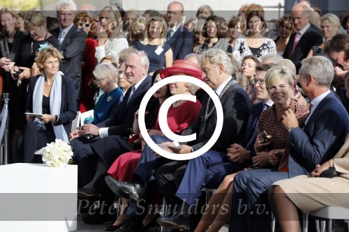 Amsterdam 22 september 2012
Koningin Beatrix opent het stedelijk museum in Amsterdam. Ook Prins Constantijn en Prinses Laurentien zijn aanwezig.
Peter Smulders bv