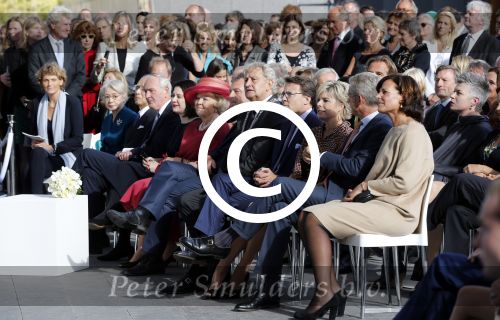 Amsterdam 22 september 2012
Koningin Beatrix opent het stedelijk museum in Amsterdam. Ook Prins Constantijn en Prinses Laurentien zijn aanwezig.
Peter Smulders bv
