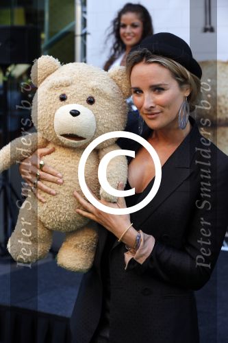 Amsterdam 11 september 2012
Premiere TED in pathe arena. Lieke v Lexmond
Peter Smulders bv