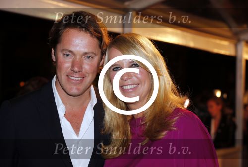 Amsterdam 3 september 2012
Premiere de verbouwing in het nieuwe de la mar theater. Linda de Mol en Jeroen Rietbergen
Peter Smulders bv