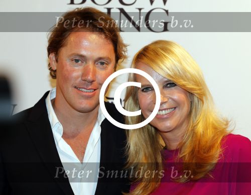 Amsterdam 3 september 2012
Premiere de verbouwing in het nieuwe de la mar theater. Linda de Mol en Jeroen Rietbergen
Peter Smulders bv