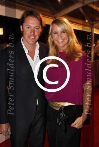 Amsterdam 3 september 2012
Premiere de verbouwing in het nieuwe de la mar theater. Linda de Mol en Jeroen Rietbergen
Peter Smulders bv