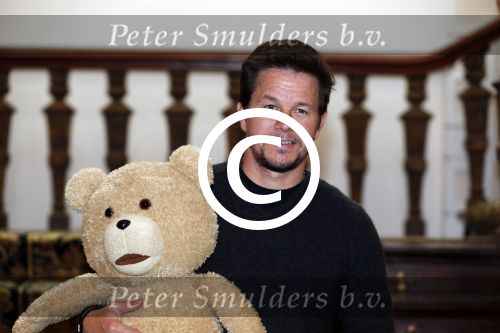Amsterdam 11 september 2012
Mark Wahlberg voor film Ted in het amstel hotel.
Peter Smulders bv
