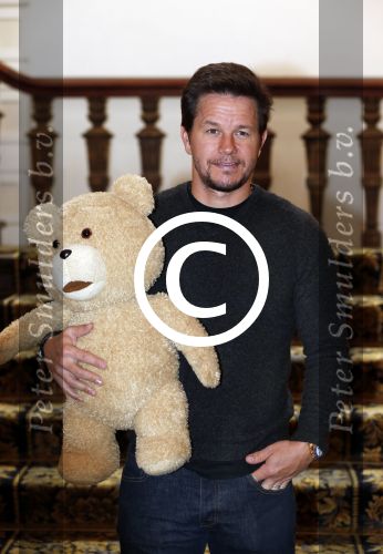 Amsterdam 11 september 2012
Mark Wahlberg voor film Ted in het amstel hotel.
Peter Smulders bv