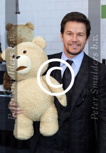 Amsterdam 11 september 2012
Premiere TED in pathe arena. Mark wahlberg
Peter Smulders bv