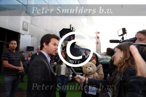 Amsterdam 11 september 2012
Premiere TED in pathe arena. Mark wahlberg
Peter Smulders bv