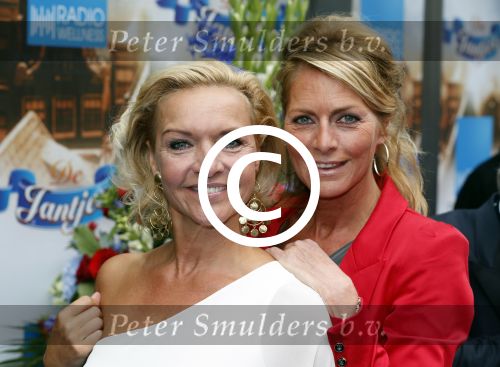 Amsterdam23 september 2012
Premiere de Jantjes in het nieuwe de la mar. Milika Peterzon en Mariska v Kolck
Peter Smulders bv