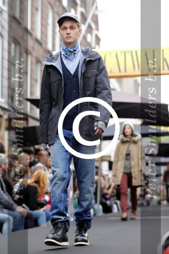 Amsterdam 2 september 2012
Grazi PC Catwalk op de pc hooftstraat.
Peter Smulders bv