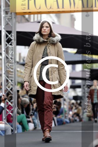 Amsterdam 2 september 2012
Grazi PC Catwalk op de pc hooftstraat.
Peter Smulders bv