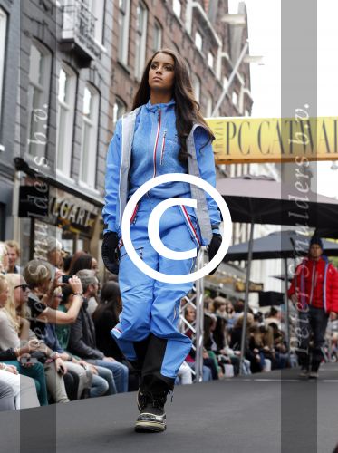 Amsterdam 2 september 2012
Grazi PC Catwalk op de pc hooftstraat.
Peter Smulders bv