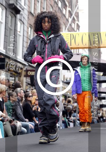 Amsterdam 2 september 2012
Grazi PC Catwalk op de pc hooftstraat.
Peter Smulders bv