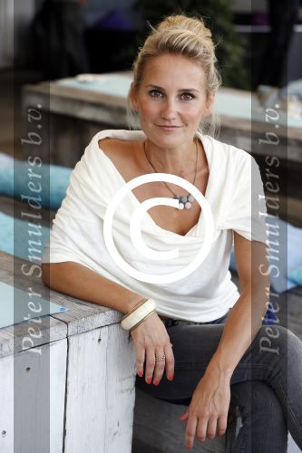 Amsterdam 3 september 2012
Presentatie deelnmemers expeditie Robinson bij strand west . Peggy Vrijens
Peter Smulders bv