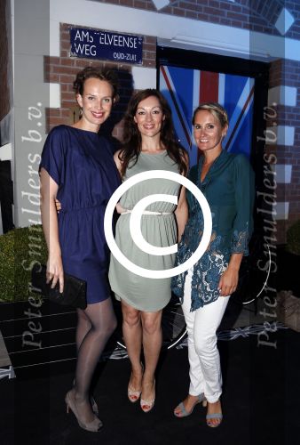 Amsterdam 5 september 2012
Opening winkel Timothy Oulton in Amsterdam. Miryanne v Reeden Peggy Vrijens en Kim Pieters
Peter Smulders bv