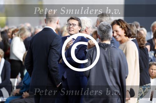 Amsterdam 22 september 2012
Koningin Beatrix opent het stedelijk museum in Amsterdam. Ook Prins Constantijn en Prinses Laurentien zijn aanwezig.
Peter Smulders bv