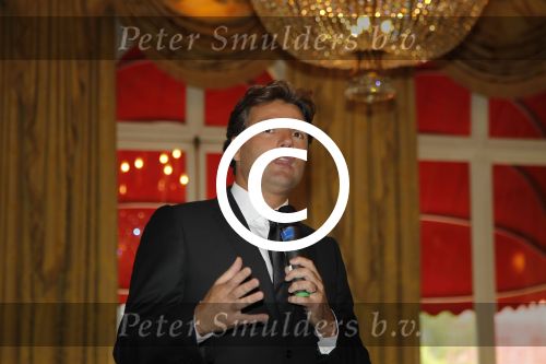 Amsterdam, 22 Augustus 2012
Perspresentatie Strictly Come Dancing van de AVRO
Kim Lian v d Meij met Reinout Oerlemans als presentator
Foto Peter Smulders BV