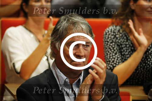 Breukelen 10 september 2012
Joop van de Ende krijgt ere doctoraat op universiteit Neyerode. Aanwezig zijn zijn vrouw Janine en kinderen Iris en Vincent. Ron Brandsteder
Peter Smulders bv