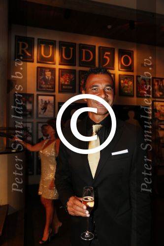 Amsterdam 1 september 2012
Ruud Gullit viert zijn 50e verjaardag in members only van Tommy Hilfiger.
Peter Smulders bv