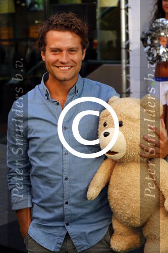 Amsterdam 11 september 2012
Premiere TED in pathe arena. Sacha Visser
Peter Smulders bv