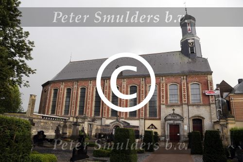 Valkenburg 31 augustus 2012
Suze Mens en Emiel de Sevren Jacquet trouwen in de kerk  chateau st Gerlach.
Aanwezig zijn zus Marloes met Michiel Mol en vader Harry en moeder Suze. Ook Mona en haar dochters Nour en Sarah zijn aanwezig.
Peter Smulders bv