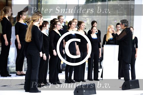 Amsterdam 22 september 2012
Koningin Beatrix opent het stedelijk museum in Amsterdam. Ook Prins Constantijn en Prinses Laurentien zijn aanwezig. koor
Peter Smulders bv
