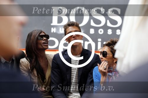Amsterdam 2 september 2012
Grazi PC Catwalk op de pc hooftstraat. Sylvana Simons met een kennis
Peter Smulders bv