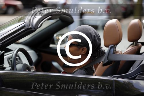 Amsterdam 6 september 2012
Sylvana Simons in haar nieuwe bmw cabrio.
Peter Smulders bv