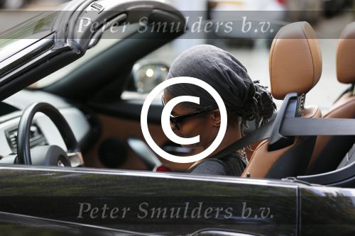 Amsterdam 6 september 2012
Sylvana Simons in haar nieuwe bmw cabrio.
Peter Smulders bv