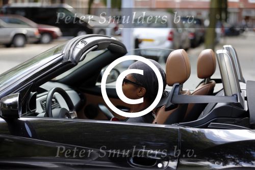 Amsterdam 6 september 2012
Sylvana Simons in haar nieuwe bmw cabrio.
Peter Smulders bv