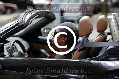 Amsterdam 6 september 2012
Sylvana Simons in haar nieuwe bmw cabrio.
Peter Smulders bv