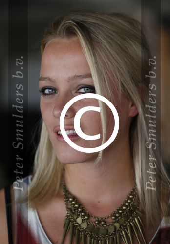 Amsterdam 3 september 2012
Presentatie deelnmemers expeditie Robinson bij strand west . Tess Milne
Peter Smulders bv
