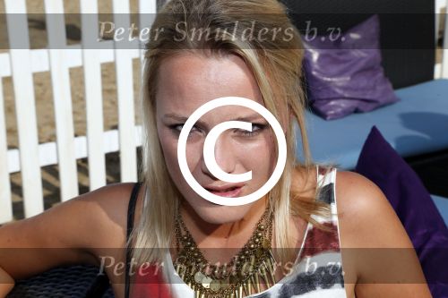 Amsterdam 3 september 2012
Presentatie deelnmemers expeditie Robinson bij strand west . Tess Milne
Peter Smulders bv