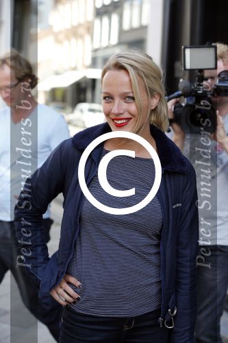 Amsterdam 28 augustus 2012
Tess Milne op de pc hooftstraat.
Peter Smulders bv