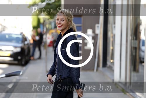 Amsterdam 28 augustus 2012
Tess Milne op de pc hooftstraat.
Peter Smulders bv