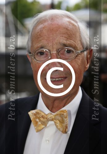 Amsterdam 29 augustus 2012
Premiere Yab Yum in carre. Theo heuft met vrouw
Peter Smulders bv