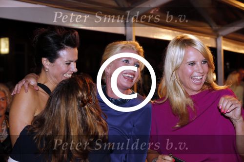 Amsterdam 3 september 2012
Premiere de verbouwing in het nieuwe de la mar theater. Linda de Mol Tjitske Reidinga Susan Visser Lies Visschedijk en Will Koopman
Peter Smulders bv