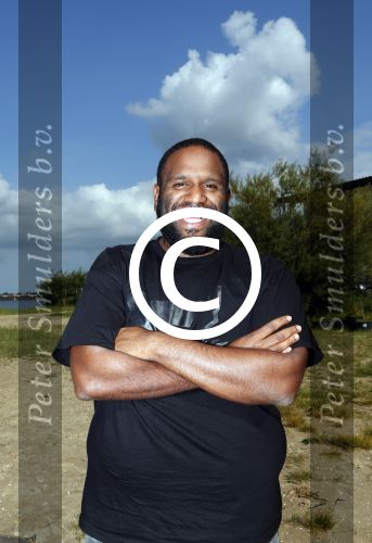 Amsterdam 3 september 2012
Presentatie deelnmemers expeditie Robinson bij strand west . Willie Wartaal
Peter Smulders bv