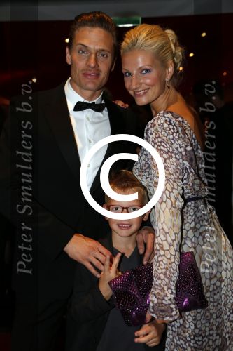 Amsterdam 23 september 2012
Premiere de Jantjes in het nieuwe de la mar met oa Willeke Alberti. Winston Post met Denise v Rijswijk en zoon Jayden
Peter Smulders bv